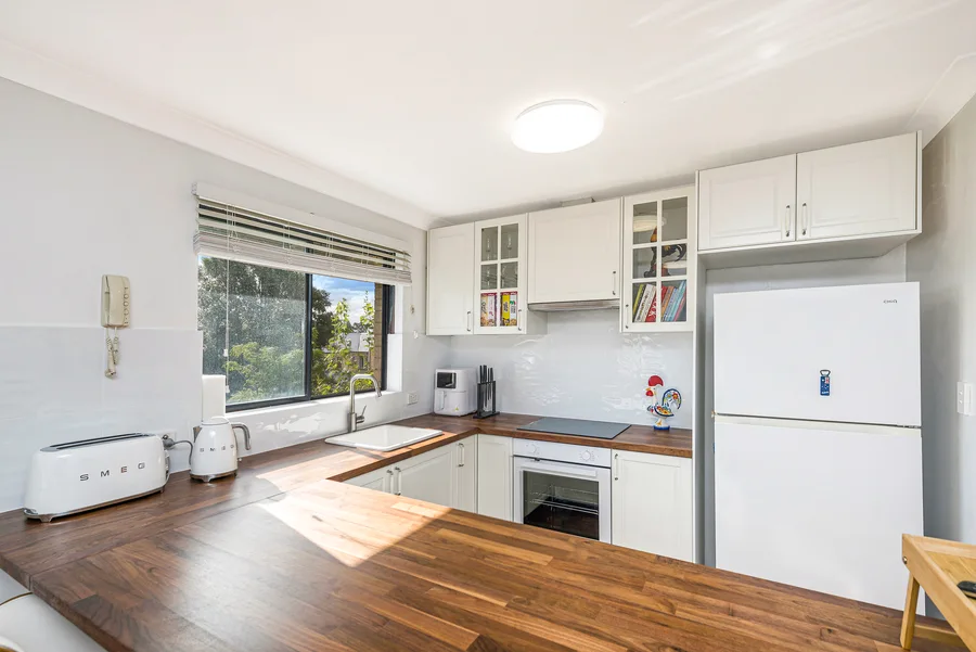 18F Kirkham Hill Terrace, MAYLANDS