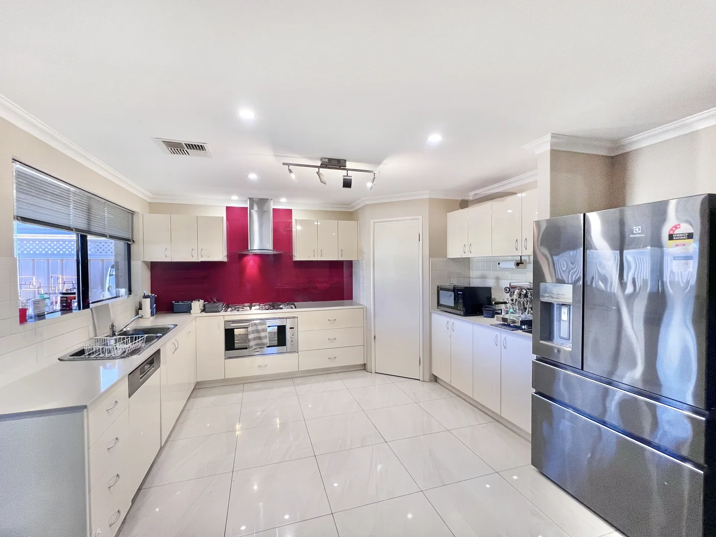 27 McCabe Parade, CANNING VALE — photo 1